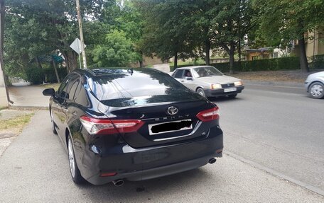 Toyota Camry, 2018 год, 2 650 000 рублей, 6 фотография