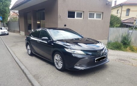 Toyota Camry, 2018 год, 2 650 000 рублей, 3 фотография