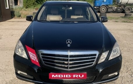 Mercedes-Benz E-Класс, 2010 год, 1 450 000 рублей, 2 фотография