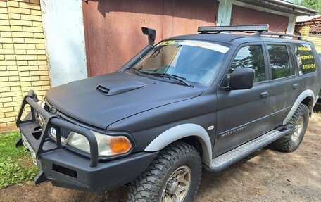 Mitsubishi Pajero Sport II рестайлинг, 2004 год, 1 250 000 рублей, 2 фотография