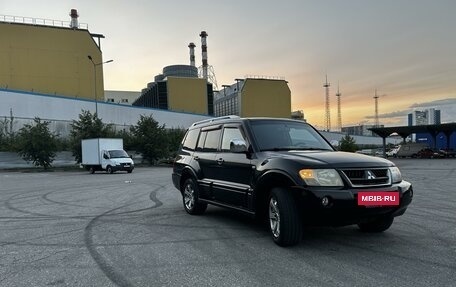 Mitsubishi Pajero III рестайлинг, 2005 год, 1 000 000 рублей, 2 фотография