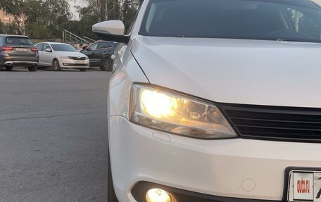 Volkswagen Jetta VI, 2013 год, 1 119 000 рублей, 2 фотография