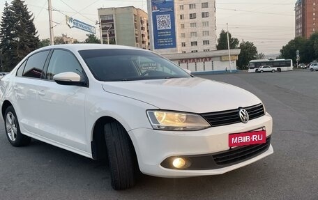 Volkswagen Jetta VI, 2013 год, 1 119 000 рублей, 8 фотография