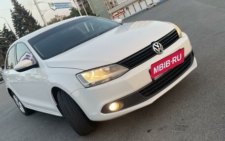 Volkswagen Jetta VI, 2013 год, 1 119 000 рублей, 6 фотография