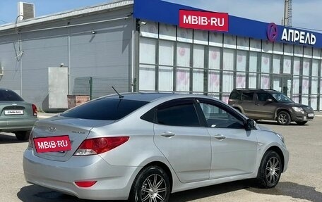 Hyundai Solaris II рестайлинг, 2011 год, 899 000 рублей, 8 фотография