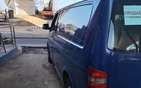 Volkswagen Transporter T5 рестайлинг, 2005 год, 700 000 рублей, 3 фотография