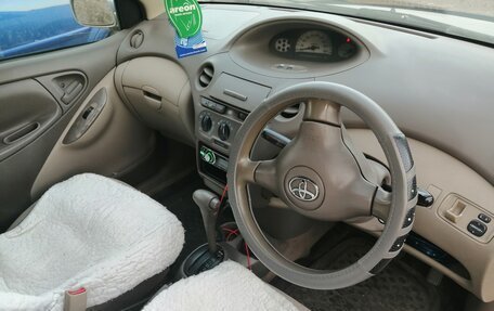 Toyota Platz, 2003 год, 460 000 рублей, 3 фотография