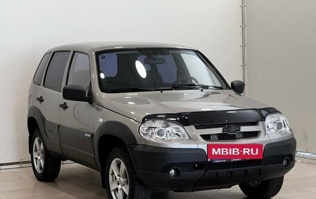 Chevrolet Niva I рестайлинг, 2012 год, 645 000 рублей, 2 фотография