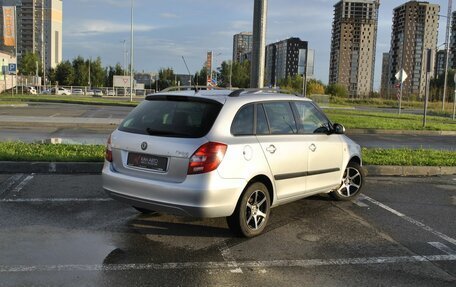 Skoda Fabia II, 2008 год, 330 000 рублей, 2 фотография