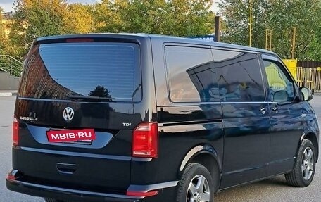 Volkswagen Caravelle T6 рестайлинг, 2017 год, 2 490 000 рублей, 3 фотография