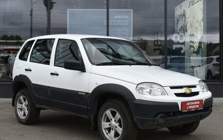 Chevrolet Niva I рестайлинг, 2016 год, 695 000 рублей, 3 фотография