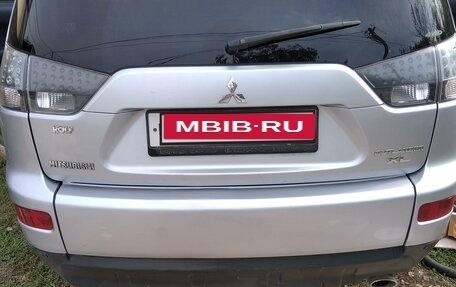 Mitsubishi Outlander III рестайлинг 3, 2007 год, 1 330 000 рублей, 2 фотография