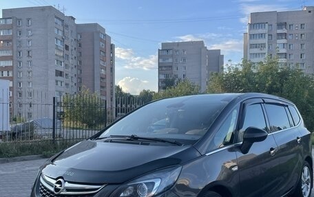 Opel Zafira C рестайлинг, 2013 год, 1 500 000 рублей, 2 фотография