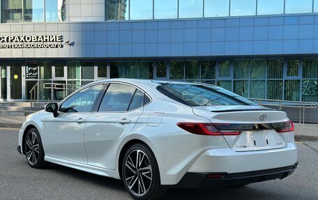 Toyota Camry, 2024 год, 3 900 000 рублей, 5 фотография