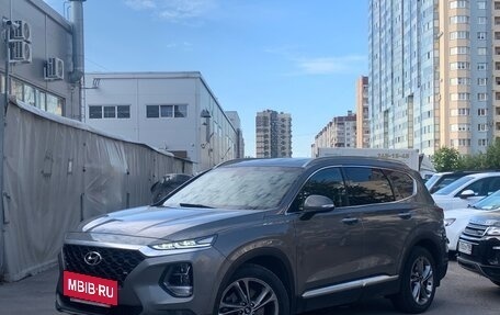 Hyundai Santa Fe IV, 2018 год, 3 099 000 рублей, 2 фотография