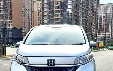 Honda Freed II, 2019 год, 1 870 000 рублей, 2 фотография