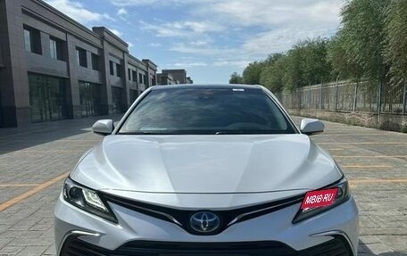 Toyota Camry, 2020 год, 2 700 000 рублей, 2 фотография