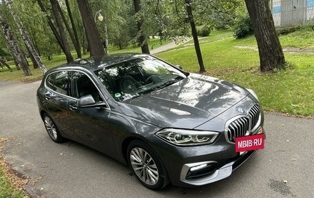 BMW 1 серия, 2020 год, 2 225 000 рублей, 5 фотография