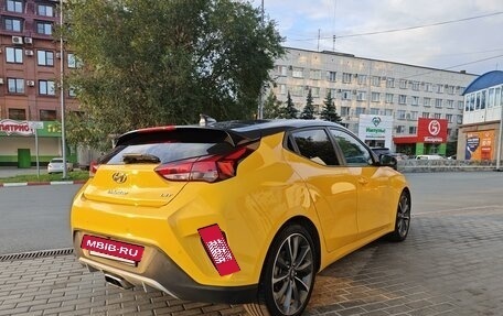 Hyundai Veloster II, 2019 год, 1 690 000 рублей, 5 фотография