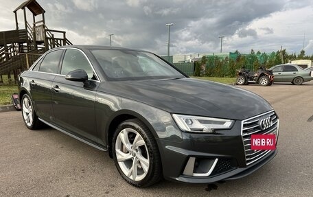 Audi A4, 2019 год, 2 850 000 рублей, 3 фотография