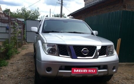 Nissan Pathfinder, 2006 год, 1 300 000 рублей, 2 фотография