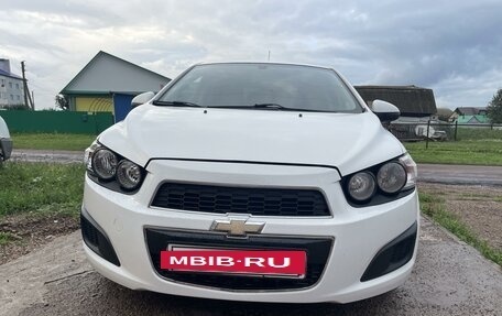 Chevrolet Aveo III, 2013 год, 810 000 рублей, 3 фотография