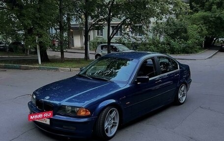 BMW 3 серия, 2001 год, 700 000 рублей, 2 фотография