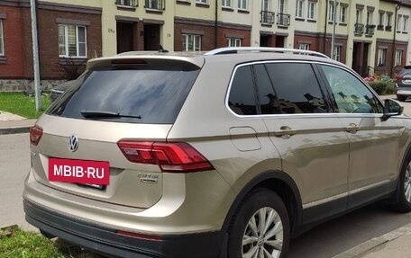 Volkswagen Tiguan II, 2017 год, 2 460 000 рублей, 4 фотография