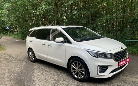 KIA Carnival III, 2019 год, 3 565 000 рублей, 4 фотография