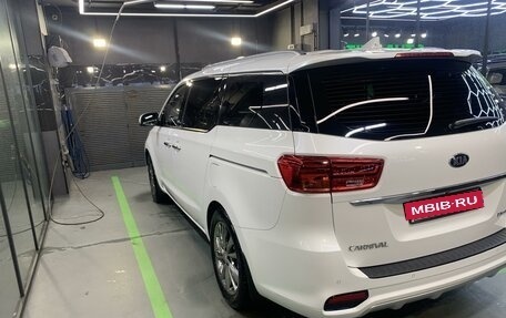 KIA Carnival III, 2019 год, 3 565 000 рублей, 8 фотография