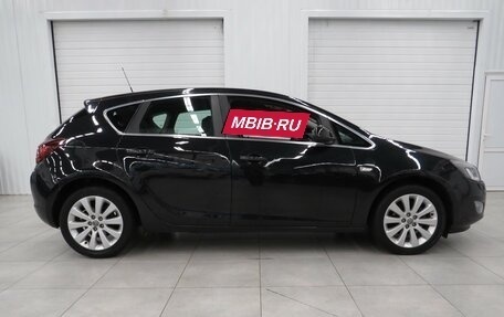 Opel Astra J, 2012 год, 975 000 рублей, 2 фотография