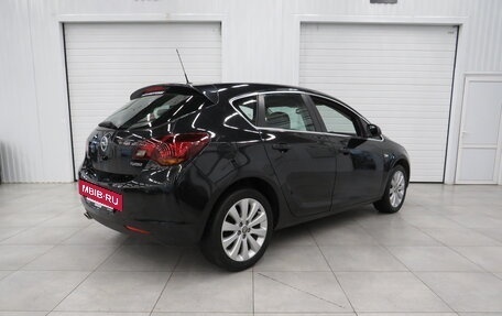 Opel Astra J, 2012 год, 975 000 рублей, 3 фотография