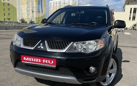 Mitsubishi Outlander III рестайлинг 3, 2007 год, 1 500 000 рублей, 4 фотография