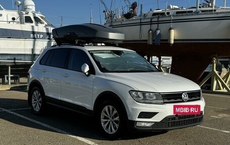 Volkswagen Tiguan II, 2017 год, 2 100 000 рублей, 2 фотография