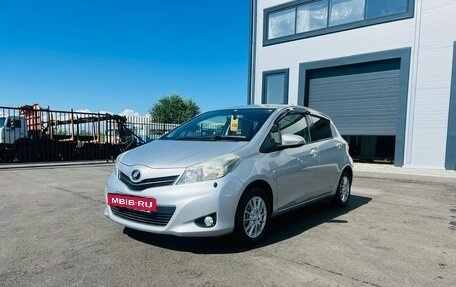 Toyota Vitz, 2012 год, 929 000 рублей, 2 фотография