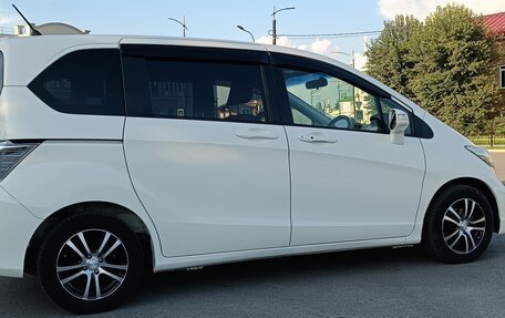 Honda Freed I, 2012 год, 1 270 000 рублей, 4 фотография