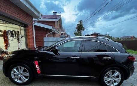 Infiniti QX70, 2016 год, 2 590 000 рублей, 5 фотография