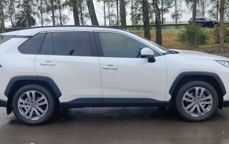 Toyota RAV4, 2021 год, 3 790 000 рублей, 4 фотография