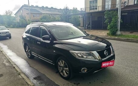 Nissan Pathfinder, 2014 год, 1 935 000 рублей, 1 фотография