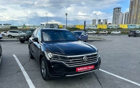 Volkswagen Touareg III, 2018 год, 4 200 000 рублей, 2 фотография