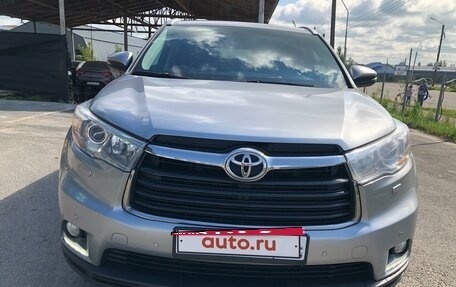 Toyota Highlander III, 2014 год, 3 170 000 рублей, 8 фотография