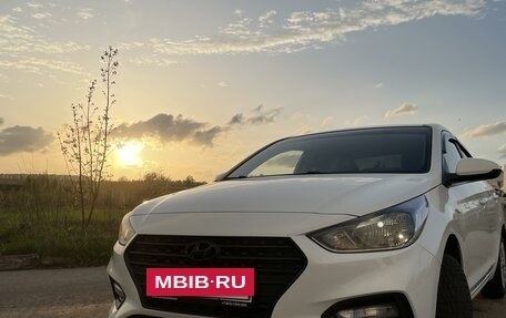 Hyundai Solaris II рестайлинг, 2018 год, 930 000 рублей, 3 фотография