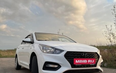 Hyundai Solaris II рестайлинг, 2018 год, 930 000 рублей, 1 фотография