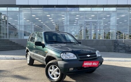 Chevrolet Niva I рестайлинг, 2003 год, 354 000 рублей, 3 фотография