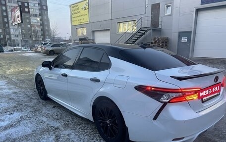 Toyota Camry, 2022 год, 4 300 000 рублей, 3 фотография