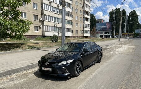 Toyota Camry, 2018 год, 2 600 000 рублей, 2 фотография