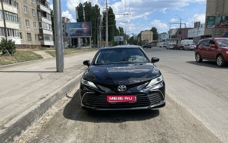 Toyota Camry, 2018 год, 2 600 000 рублей, 1 фотография