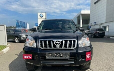 Toyota Land Cruiser Prado 120 рестайлинг, 2004 год, 1 750 000 рублей, 2 фотография