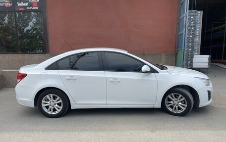 Chevrolet Cruze II, 2014 год, 889 755 рублей, 4 фотография