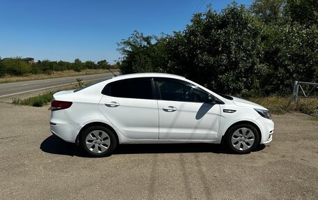 KIA Rio III рестайлинг, 2016 год, 785 000 рублей, 2 фотография